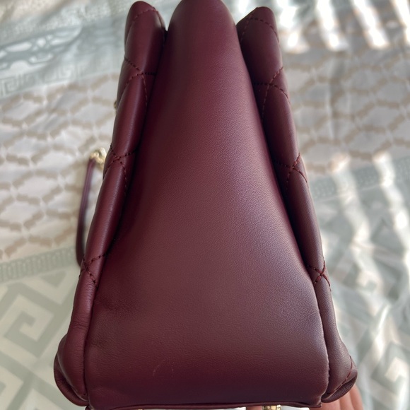 Large Kate Spade Quilted Hnadbag - Picture 3 of 6